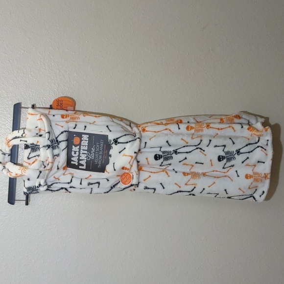 HALLOWEEN velvet soft throw blanket treat bag included
